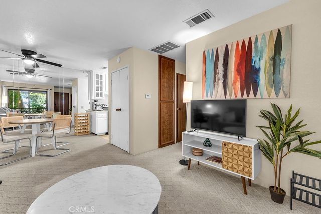 2800 N Los Felices W 107, Palm Springs, CA 92262