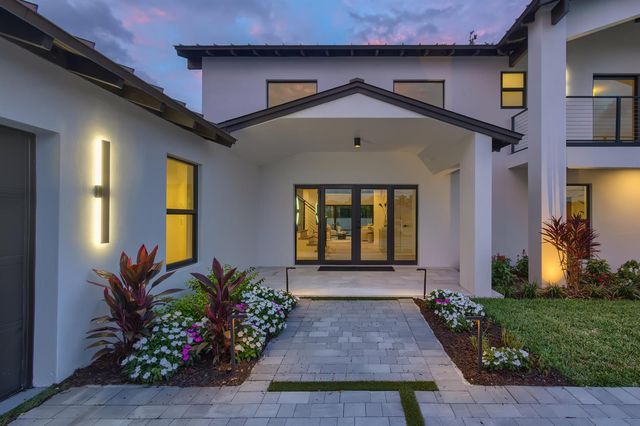 868 Country Club Drive, North Palm Beach, FL 33408