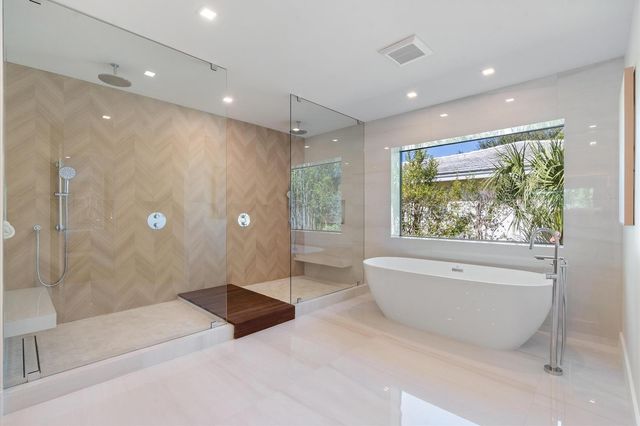 868 Country Club Drive, North Palm Beach, FL 33408