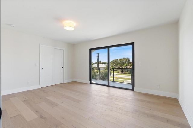 868 Country Club Drive, North Palm Beach, FL 33408