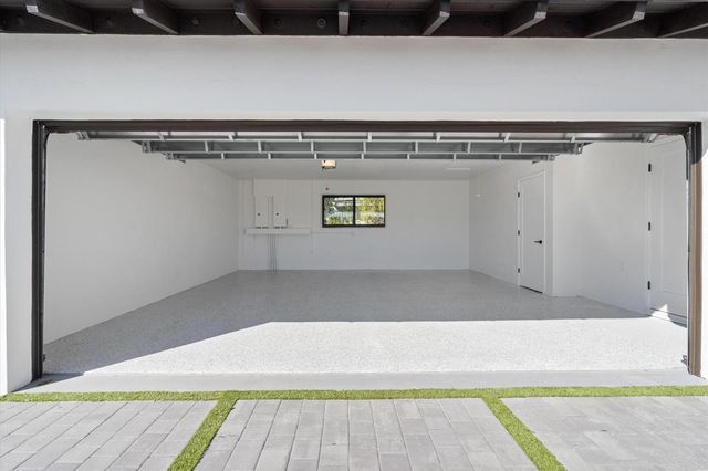 868 Country Club Drive, North Palm Beach, FL 33408