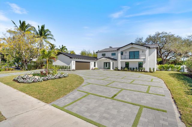 868 Country Club Drive, North Palm Beach, FL 33408