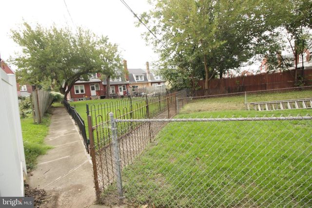 618 POST RD, Marcus Hook, PA 19061