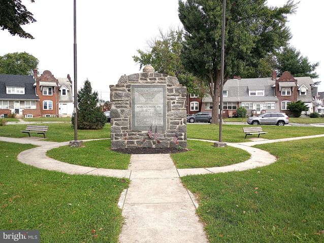 618 POST RD, Marcus Hook, PA 19061