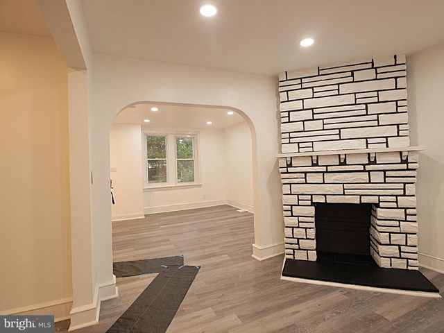 618 POST RD, Marcus Hook, PA 19061