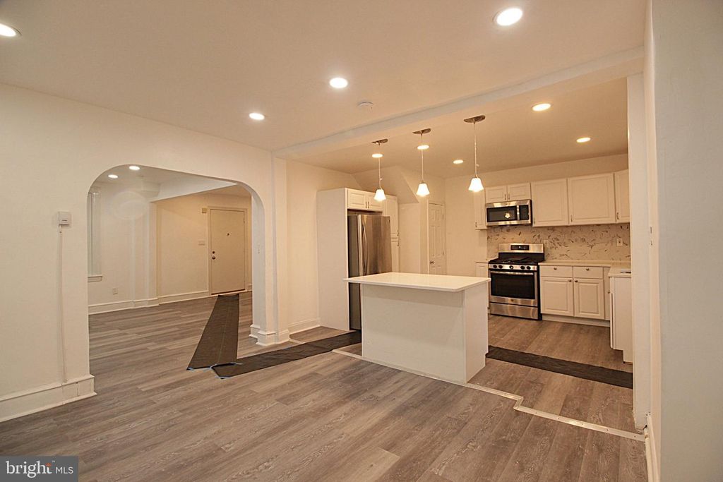 618 POST RD, MARCUS HOOK, PA 19061 — photo 3
