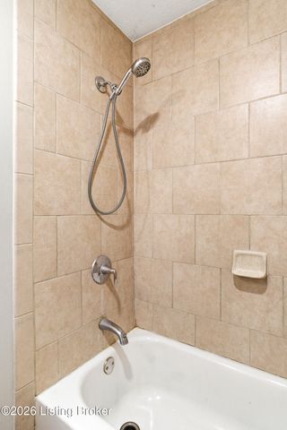 1772 Holly Ct, Radcliff, KY 40160