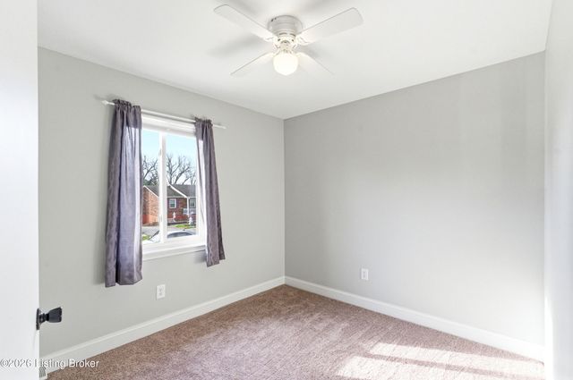 1772 Holly Ct, Radcliff, KY 40160