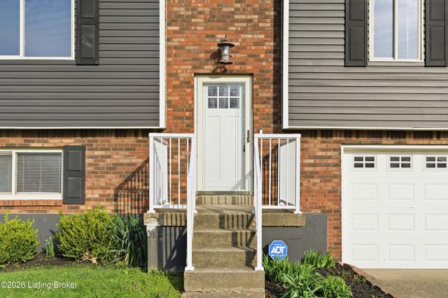 1772 Holly Ct, Radcliff, KY 40160