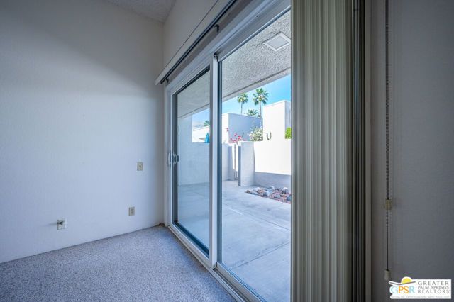 845 E Arenas Road, Palm Springs, CA 92262
