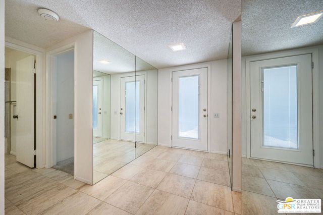 845 E Arenas Road, Palm Springs, CA 92262