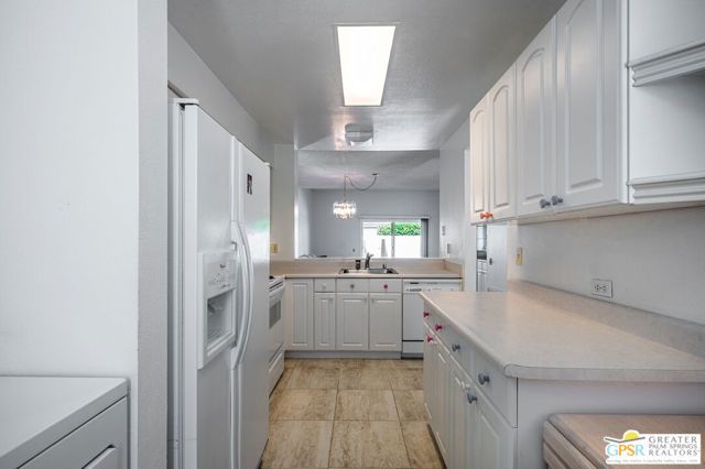 845 E Arenas Road, Palm Springs, CA 92262