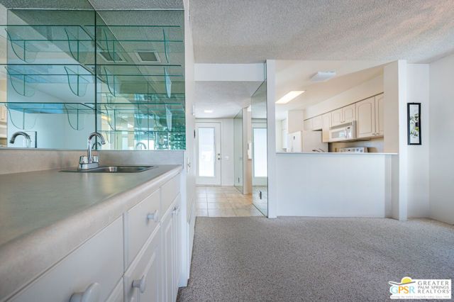 845 E Arenas Road, Palm Springs, CA 92262