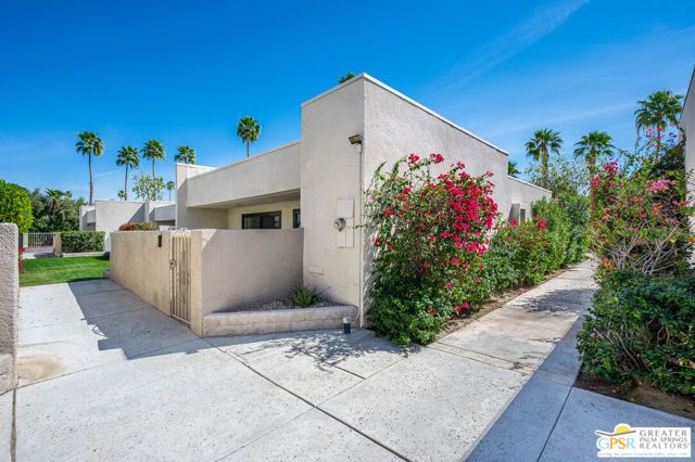 845 E Arenas Road, Palm Springs, CA 92262