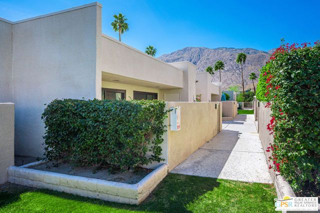 845 E Arenas Road, Palm Springs, CA 92262