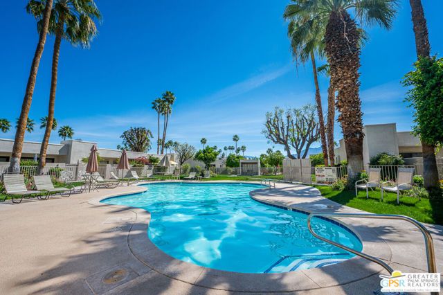 845 E Arenas Road, Palm Springs, CA 92262