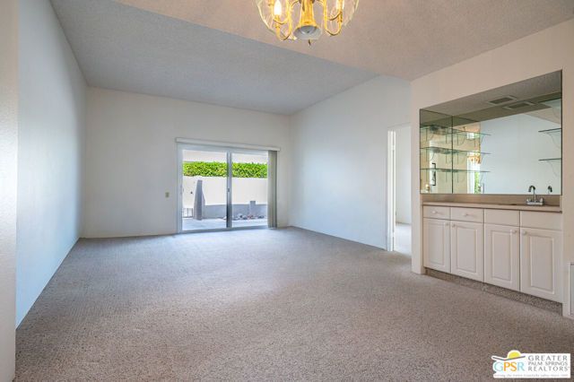 845 E Arenas Road, Palm Springs, CA 92262