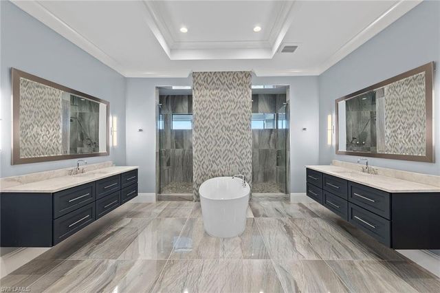 211 San Mateo DR, Bonita Springs, FL 34134