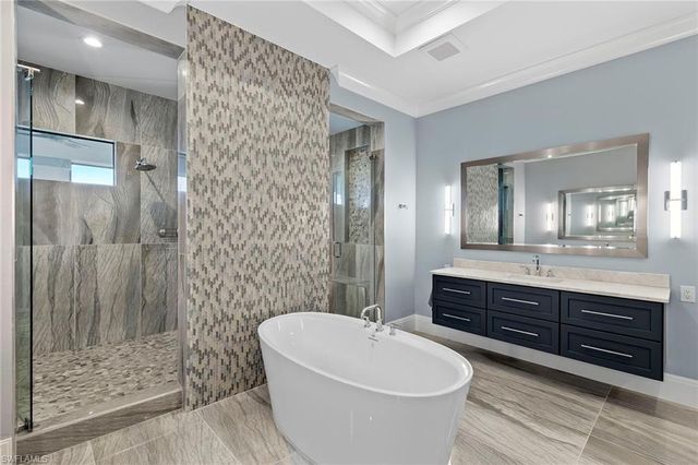 211 San Mateo DR, Bonita Springs, FL 34134