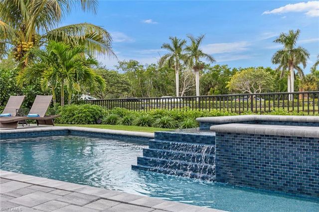 211 San Mateo DR, Bonita Springs, FL 34134