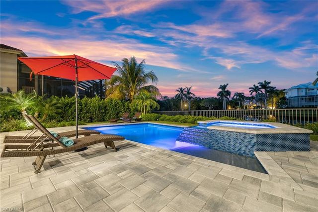 211 San Mateo DR, Bonita Springs, FL 34134