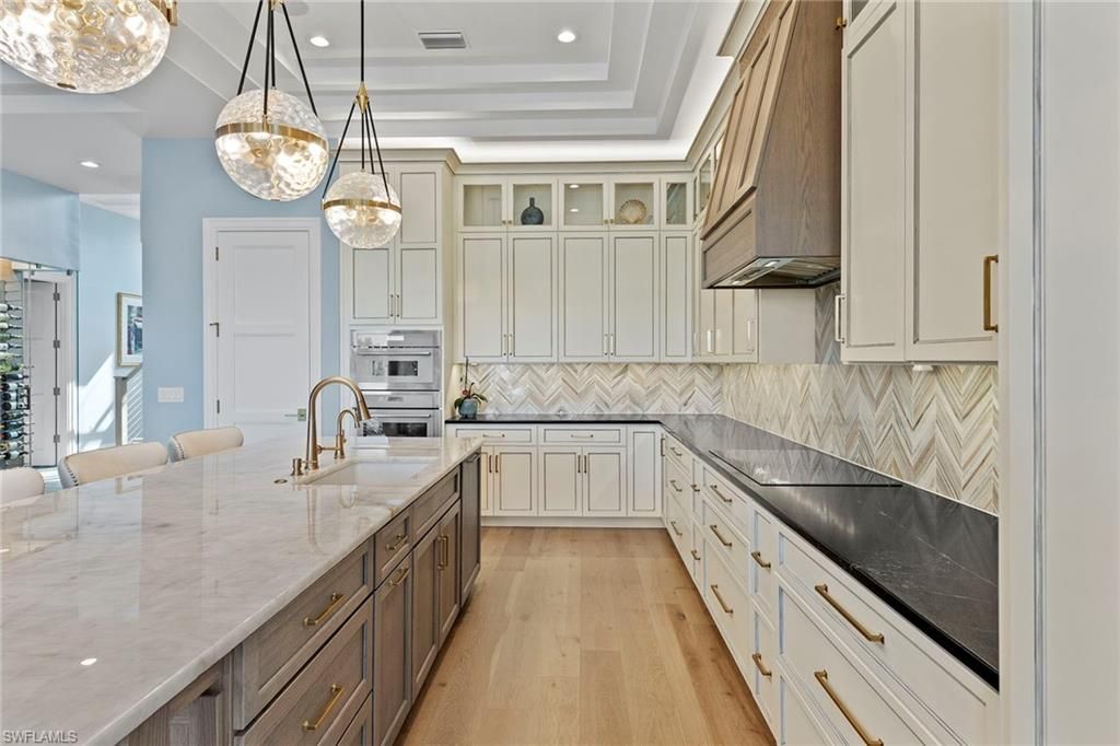 211 San Mateo DR, Bonita Springs, FL 34134