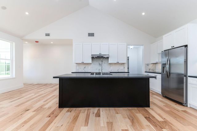 358 Oak Tree Cir, Murphys, CA 95247