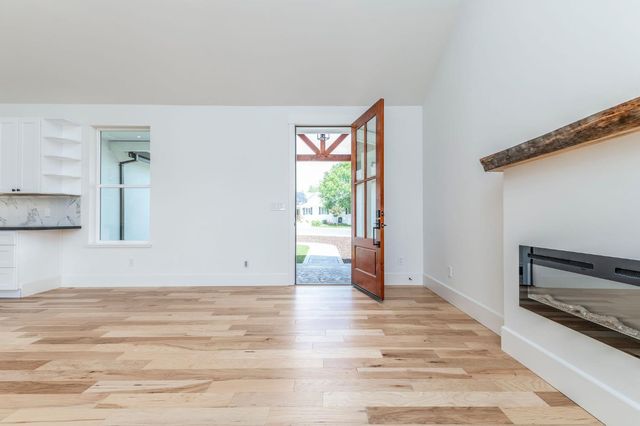 358 Oak Tree Cir, Murphys, CA 95247