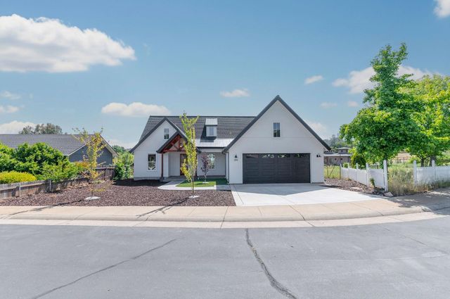 358 Oak Tree Cir, Murphys, CA 95247