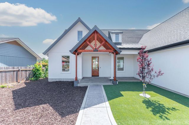 358 Oak Tree Cir, Murphys, CA 95247