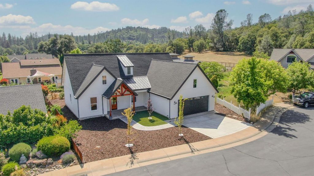 358 Oak Tree Cir, Murphys, CA 95247