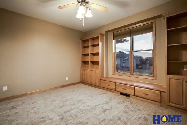 5335 Troon Drive, Lincoln, NE 68526