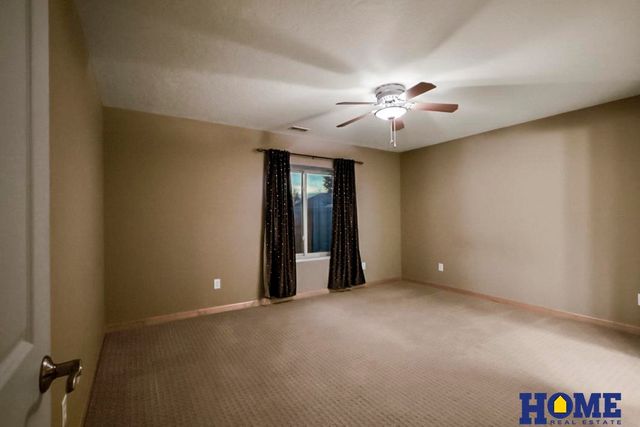 5335 Troon Drive, Lincoln, NE 68526