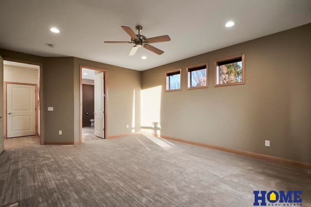 5335 Troon Drive, Lincoln, NE 68526