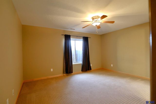 5335 Troon Drive, Lincoln, NE 68526