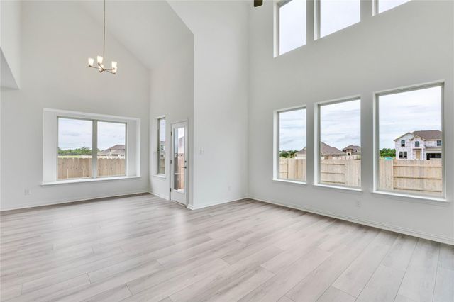 13512 Endless Narrow LN, Elgin, TX 78621