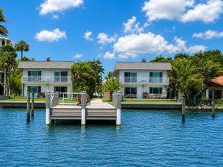 1100 S Lake Drive 9, Lantana, FL 33462