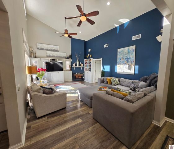 636 Oaks Country Club, Murray, KY 42071