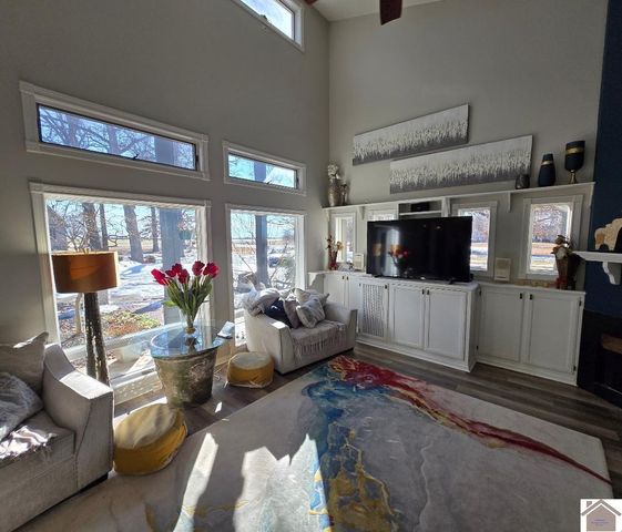 636 Oaks Country Club, Murray, KY 42071