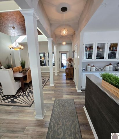 636 Oaks Country Club, Murray, KY 42071