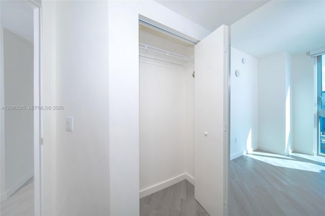 1100 S Miami Ave 1701, Miami, FL 33130