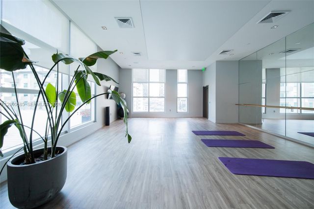 1100 S Miami Ave 1701, Miami, FL 33130