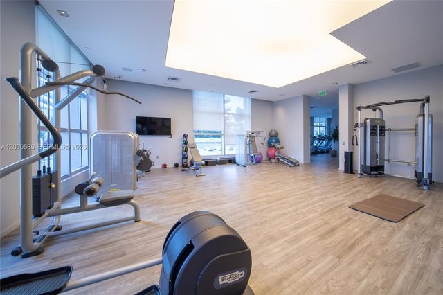 1100 S Miami Ave 1701, Miami, FL 33130