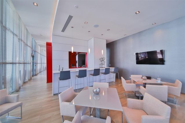 1100 S Miami Ave 1701, Miami, FL 33130