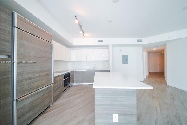 1100 S Miami Ave 1701, Miami, FL 33130