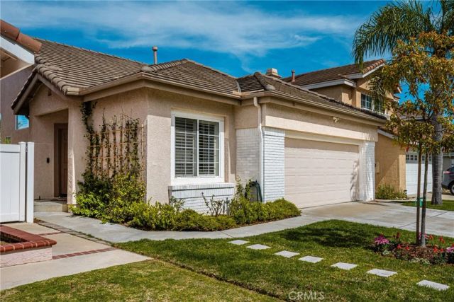 927 S Firefly, Anaheim Hills, CA 92808