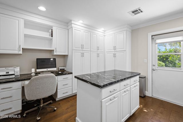 8001 E DEL JOYA Drive, Scottsdale, AZ 85258