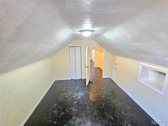 1372 Heydt Avenue, St Louis, MO 63135