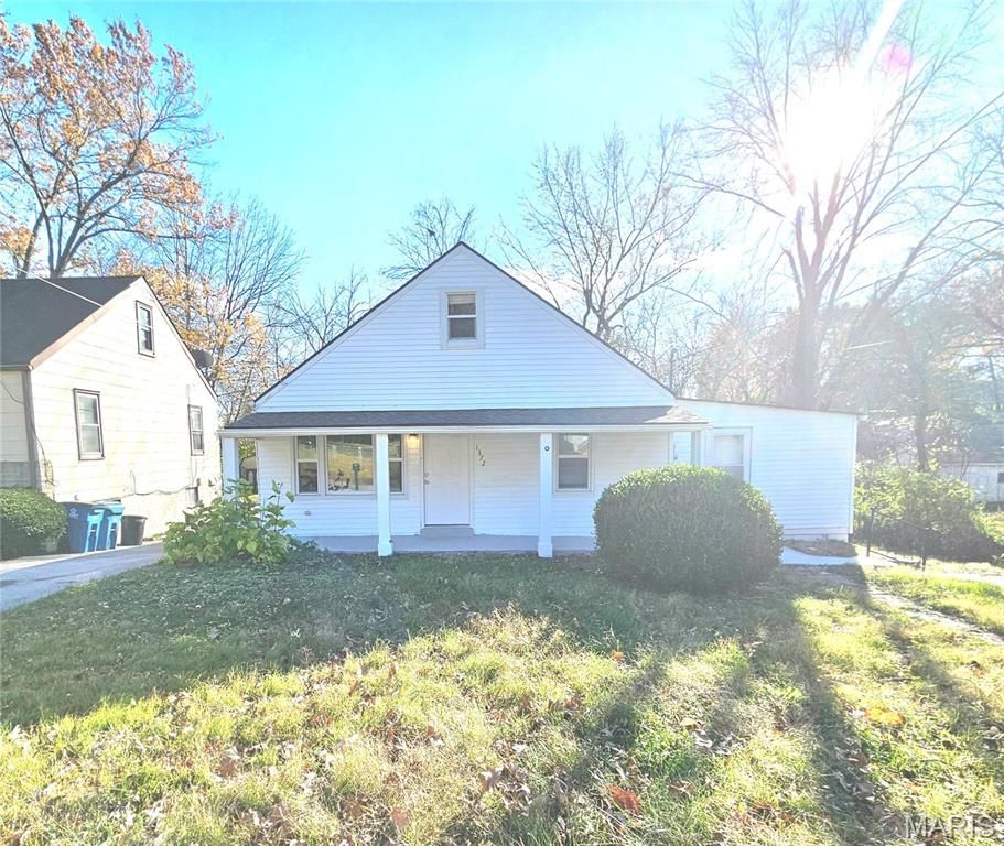 1372 Heydt Avenue, St Louis, MO 63135