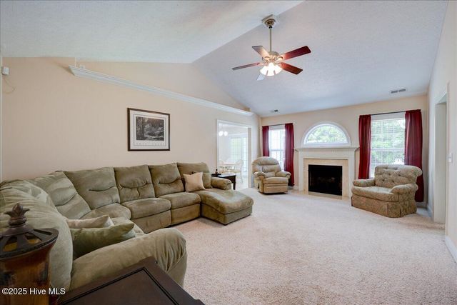131 Tiger Woods Place, New Bern, NC 28560